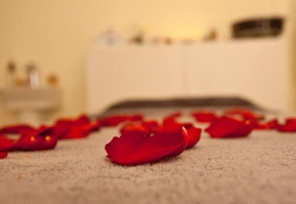 Hotel Pompaelo Urban Spa Pampelune Extérieur photo