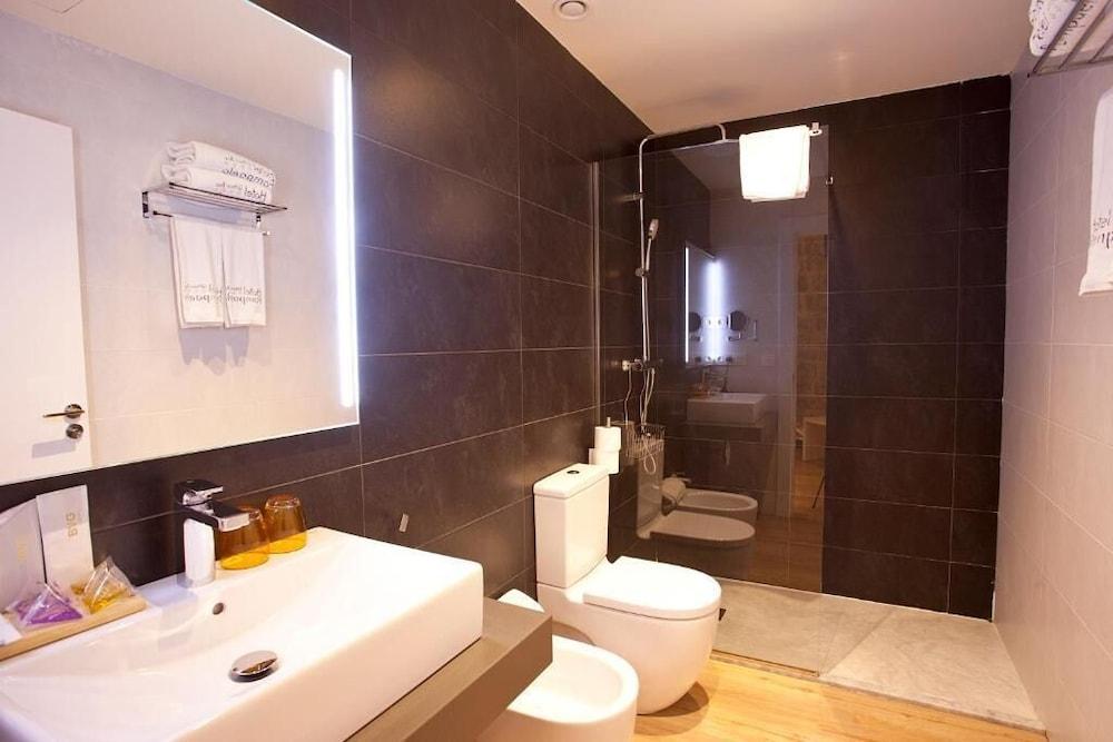 Hotel Pompaelo Urban Spa Pampelune Extérieur photo