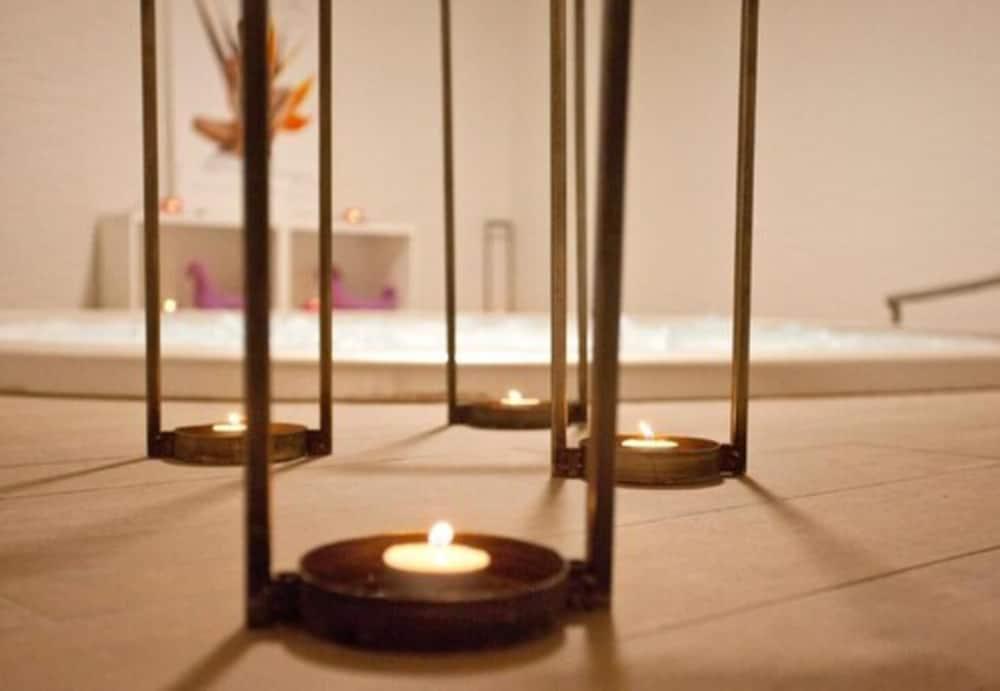 Hotel Pompaelo Urban Spa Pampelune Extérieur photo
