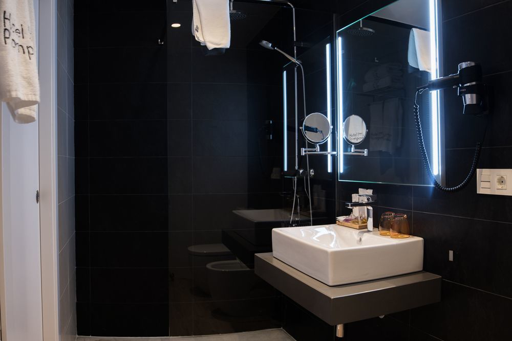 Hotel Pompaelo Urban Spa Pampelune Extérieur photo